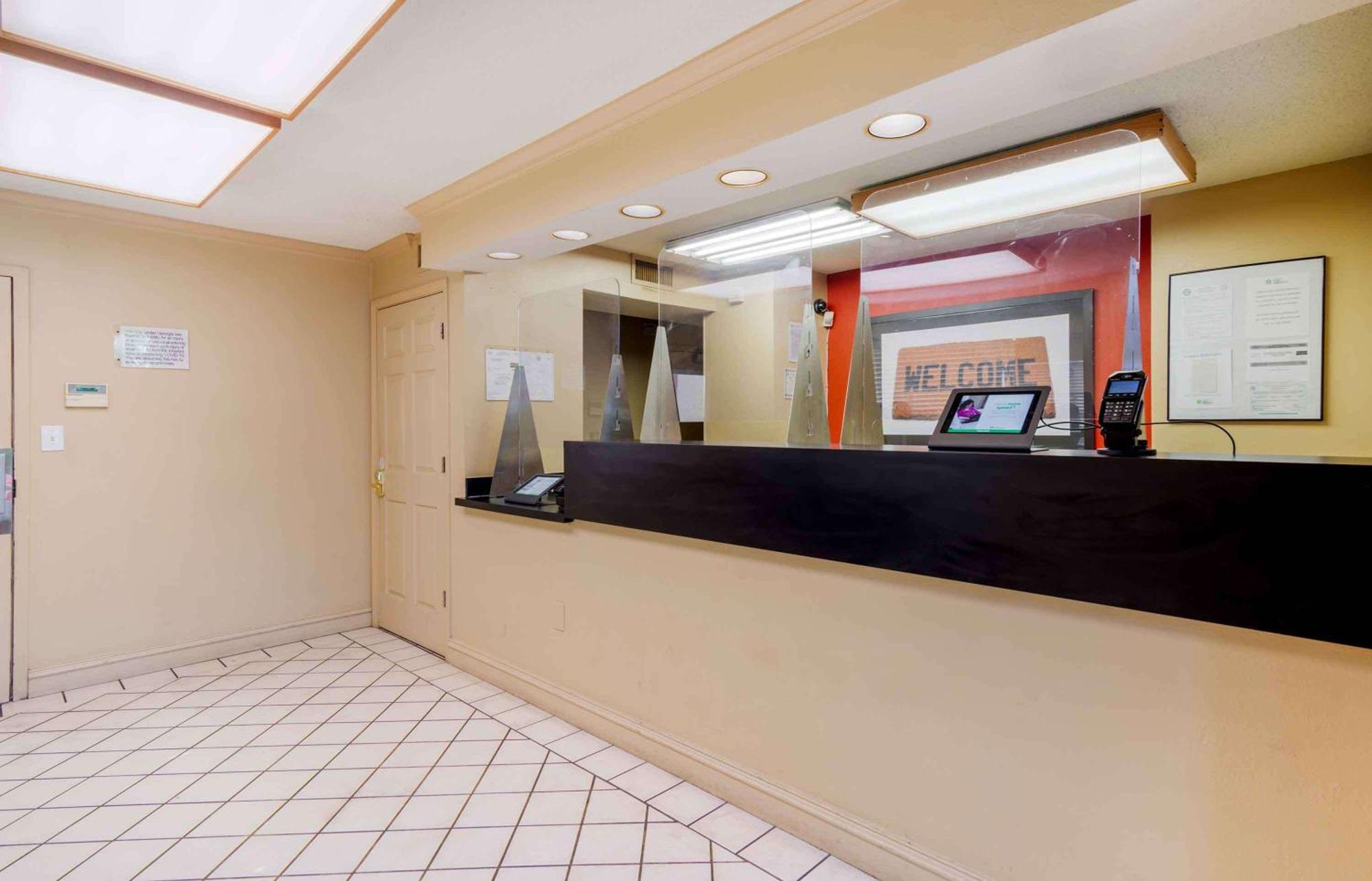 Extended Stay America Select Suites - Atlanta - Cumberland Mall Smyrna Exteriör bild